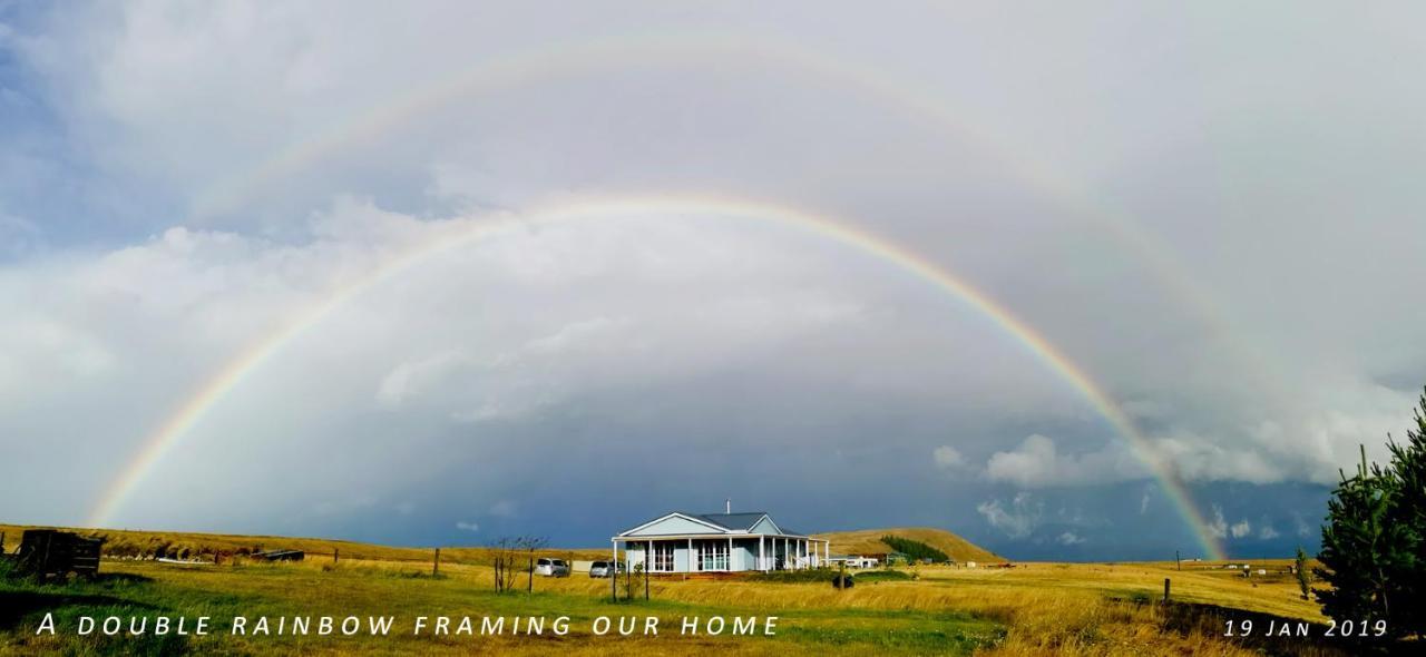 Kahurangi Twizel Hosted Bed & Breakfast Exterior foto